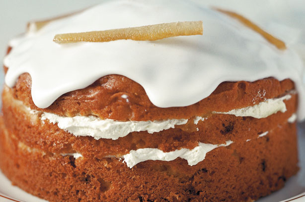 Lemon drizzle cake