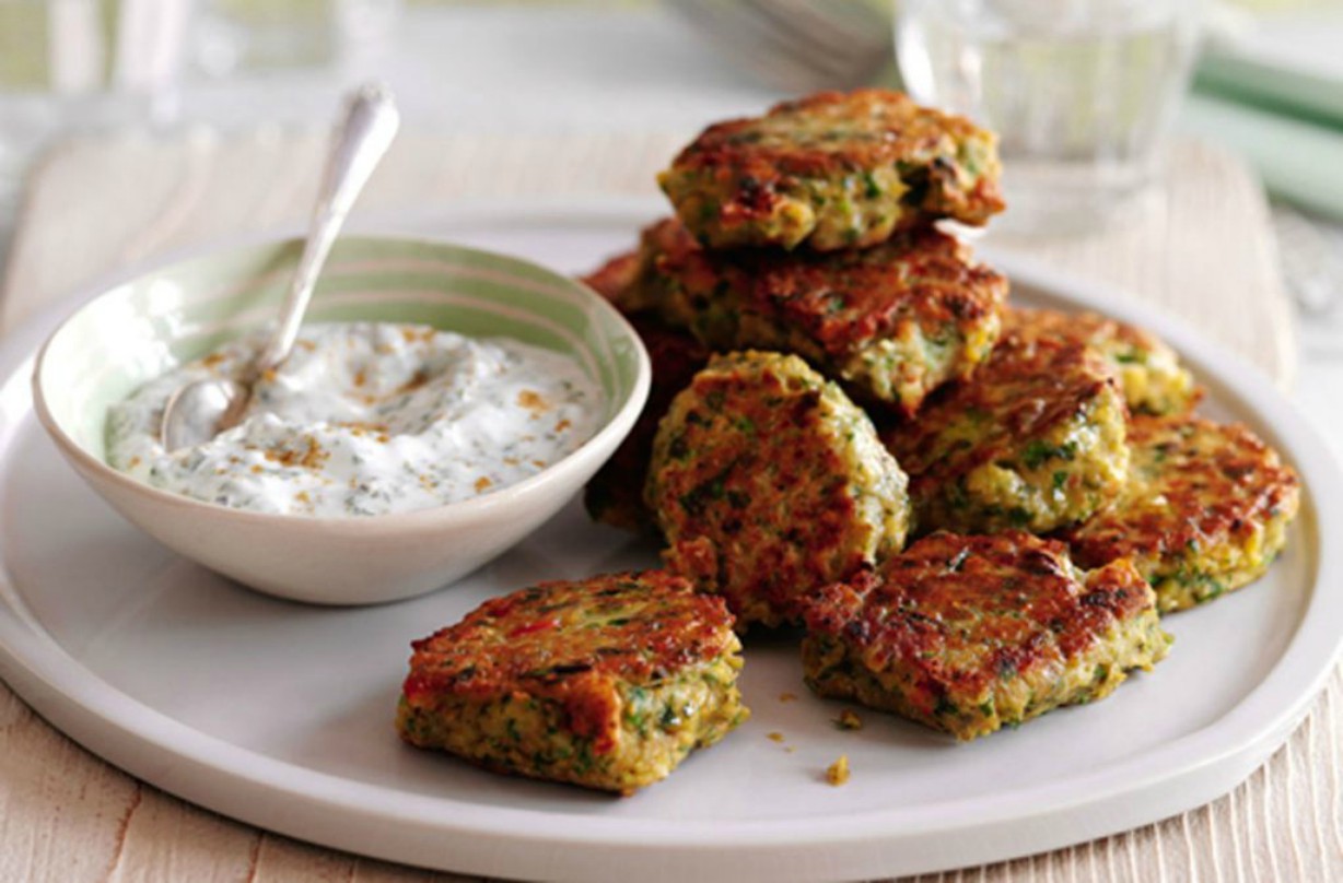 Slimming World's Chickpea And Chilli Cakes With Minted Yogurt Dip