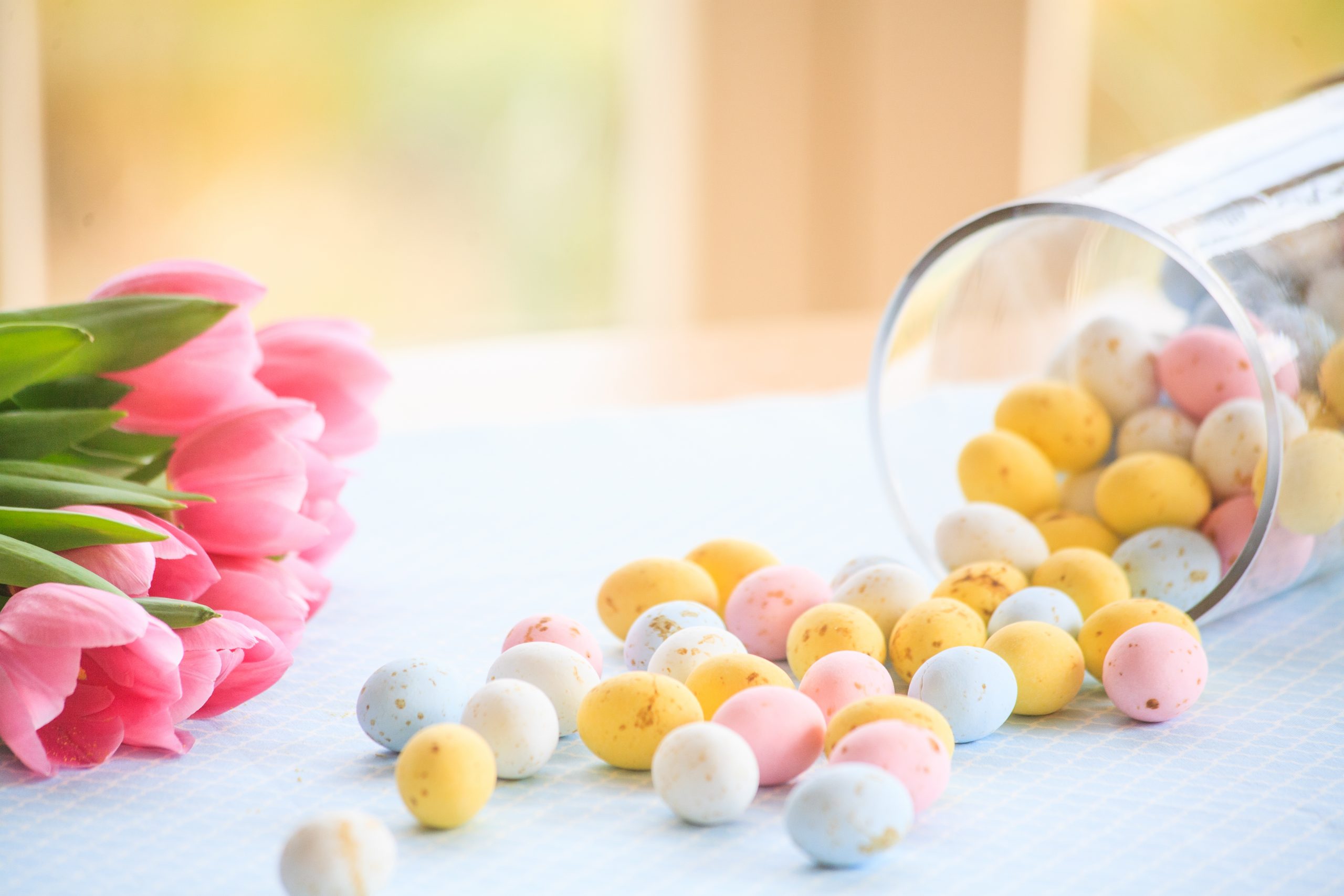 easter activities and games: guess how many easter eggs