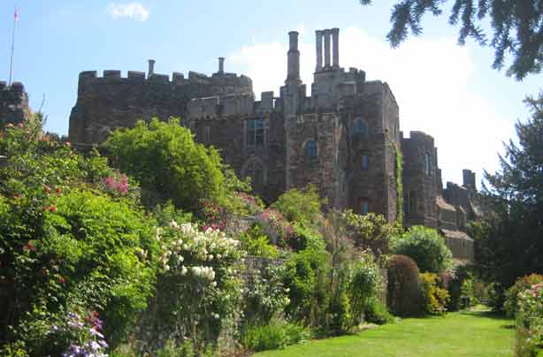 Cheap days out Berkeley Castle