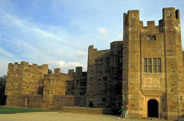 Cheap days out Castle Drogo_credit_Visit Britain_Britain On View