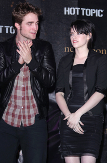 Robert Pattinson and Kristen Stewart