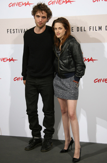 Robert Pattinson and Kristen Stewart