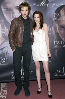 Robert Pattinson and Kristen Stewart