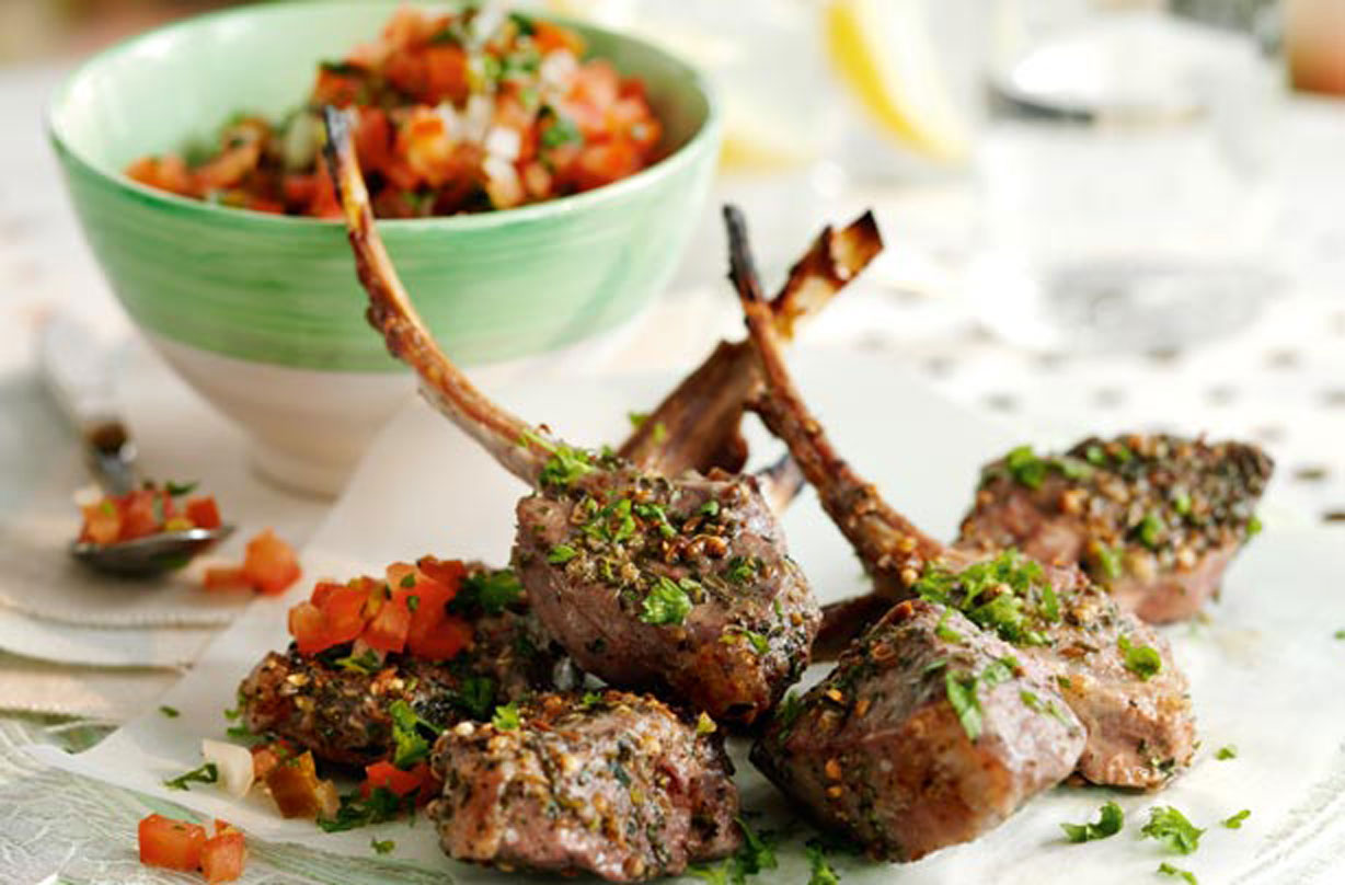 Slimming World's garlic and herb lamb with Mexican salsa