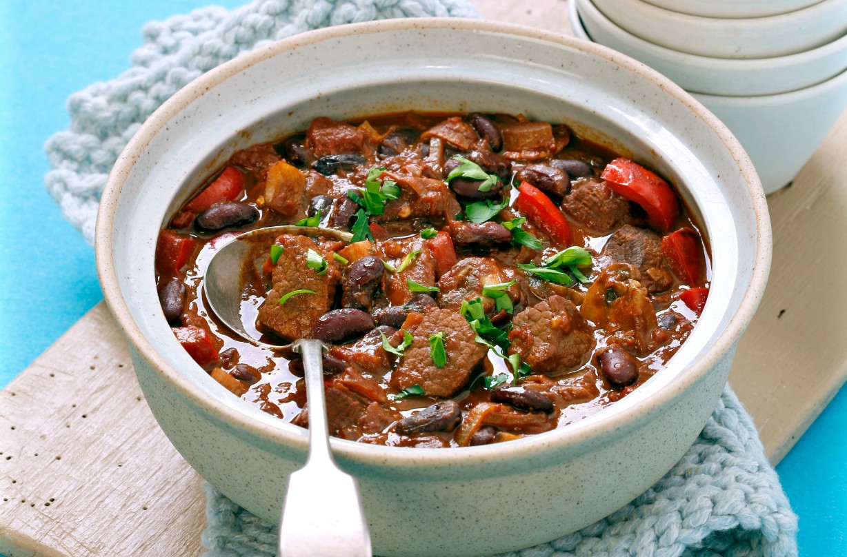 Chunky Chilli With Chocolate Dinner Recipes GoodtoKnow