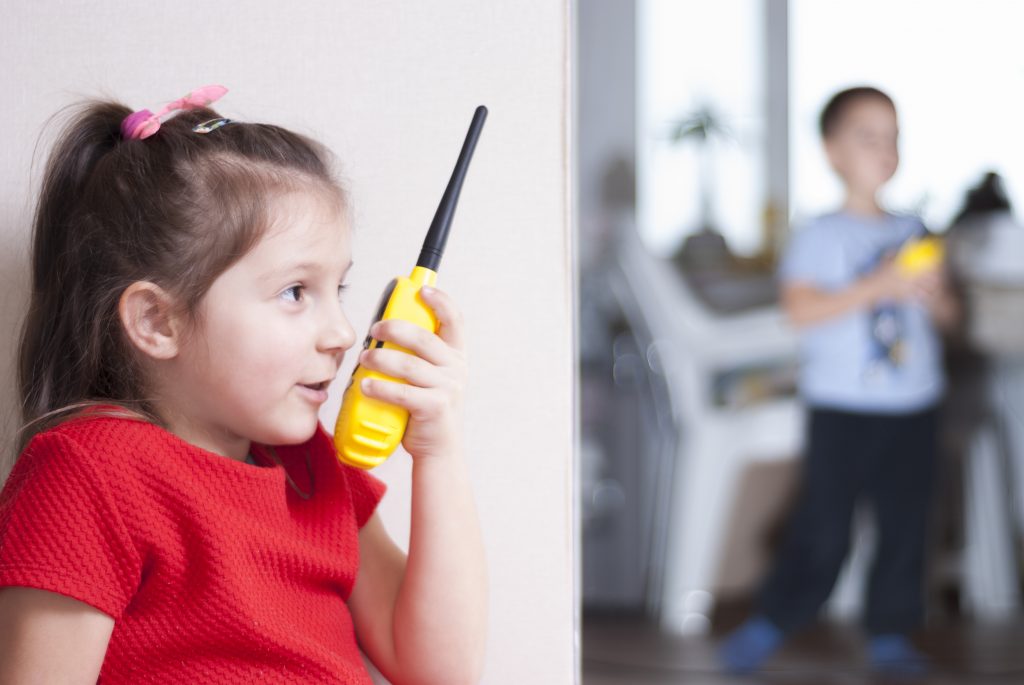 children with walkie talkies