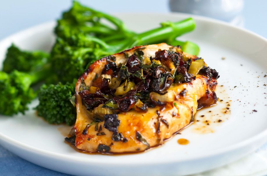 Stuffed chicken with spinach