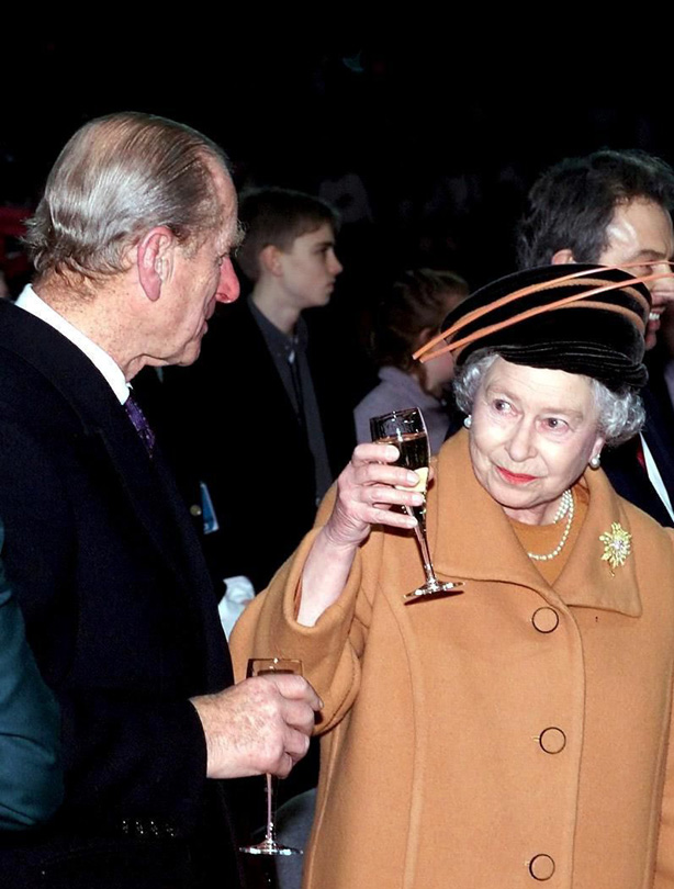 The Queen: 2000