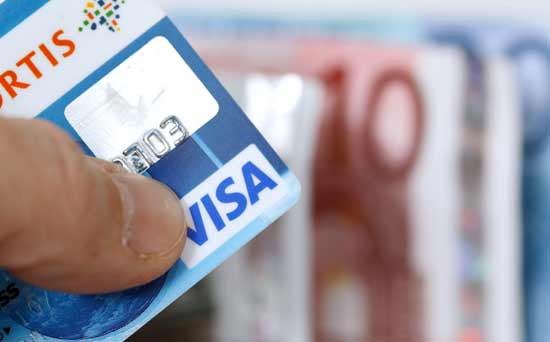 Money saving tips: Shop around for your foreign money