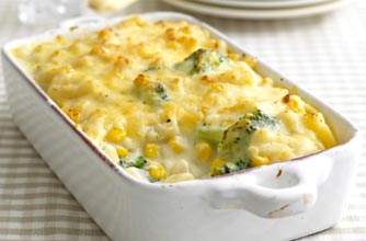 Hearty macaroni cheese