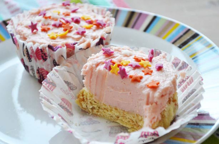 Mini Angel Delight cheesecakes