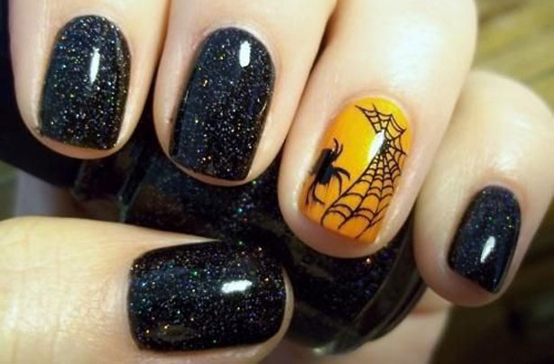 Halloween accent nail