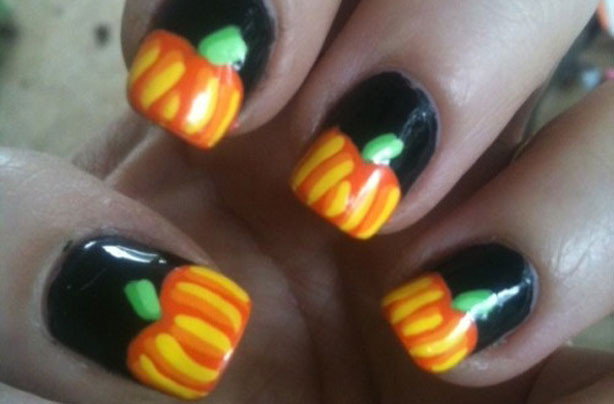 Pumpkin Halloween nails