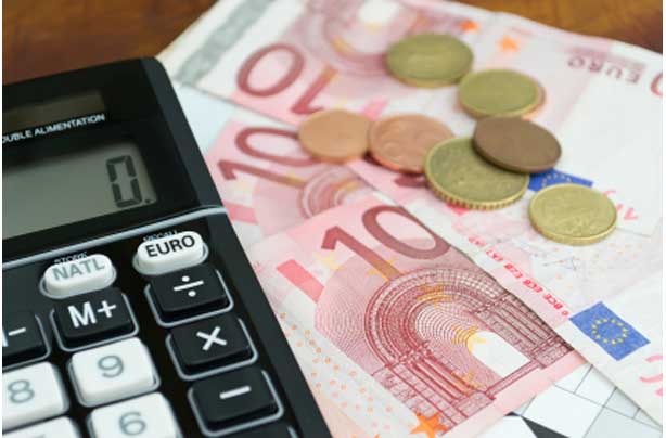 Money saving apps: XE Currency Converter