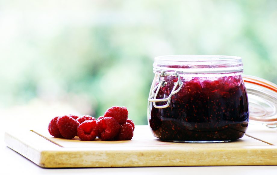 How to sterilise jars and bottles