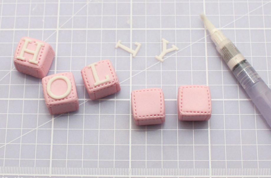 Fondant name blocks