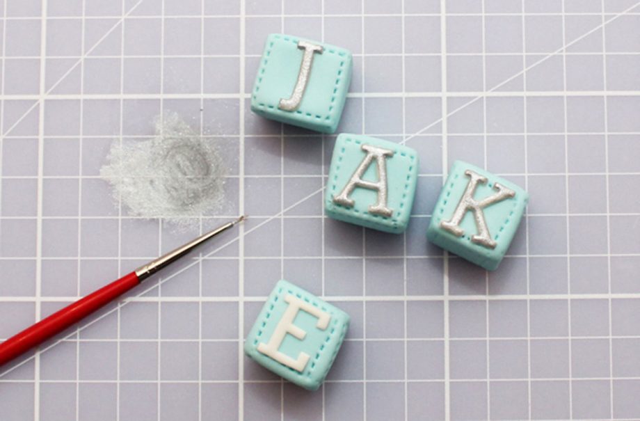 Fondant name blocks