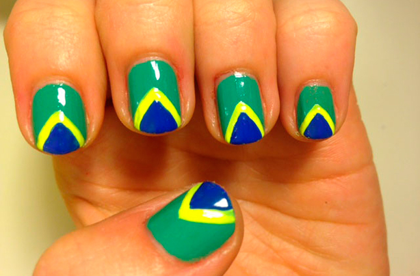 Brazil flag nails