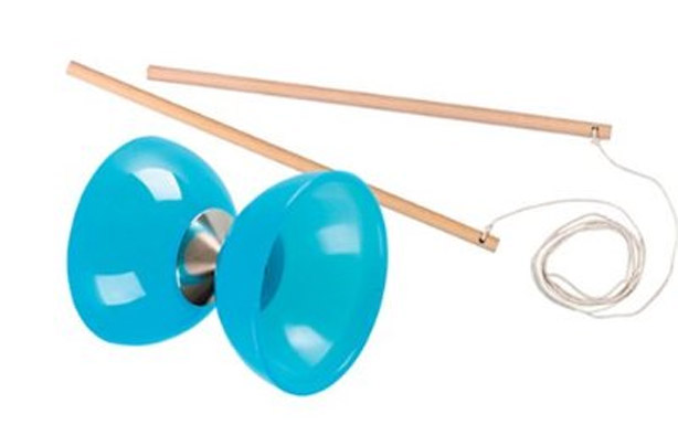 50 outdoor toys for summer: Mookie diabolo