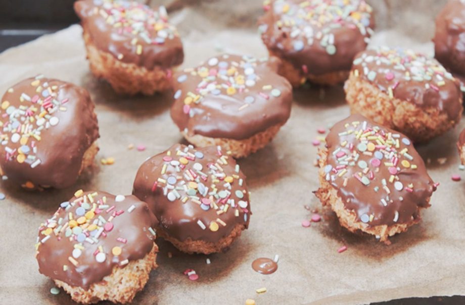Chocolate and coconut bites