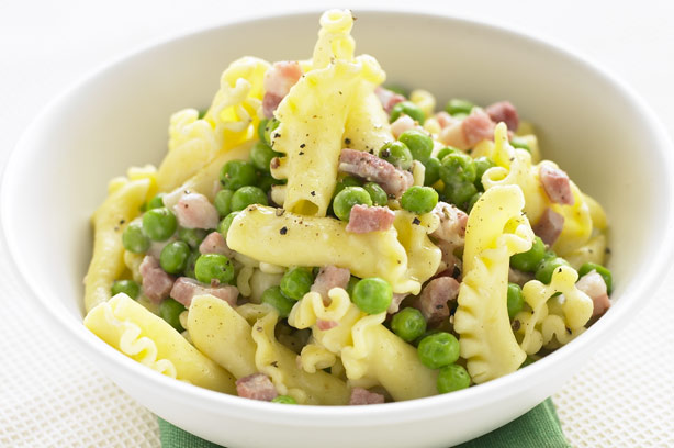 Pea and bacon pasta