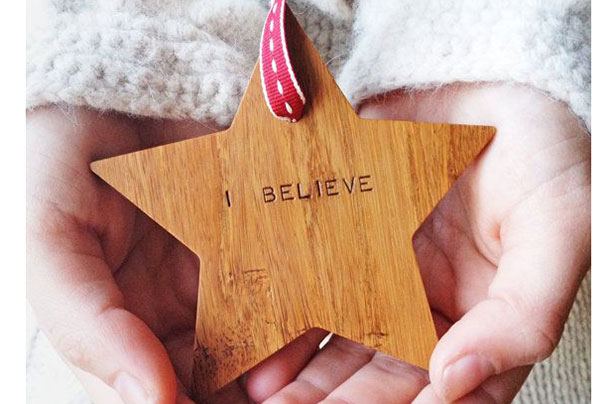 How to make the kids believe in Santa