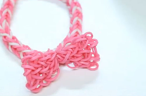 Loom band ideas: Loom band bow