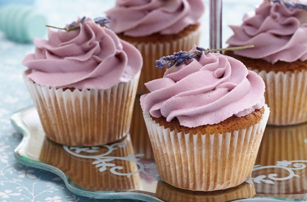 Lav & Honey Cupcake