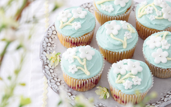 cupcakes, cake,