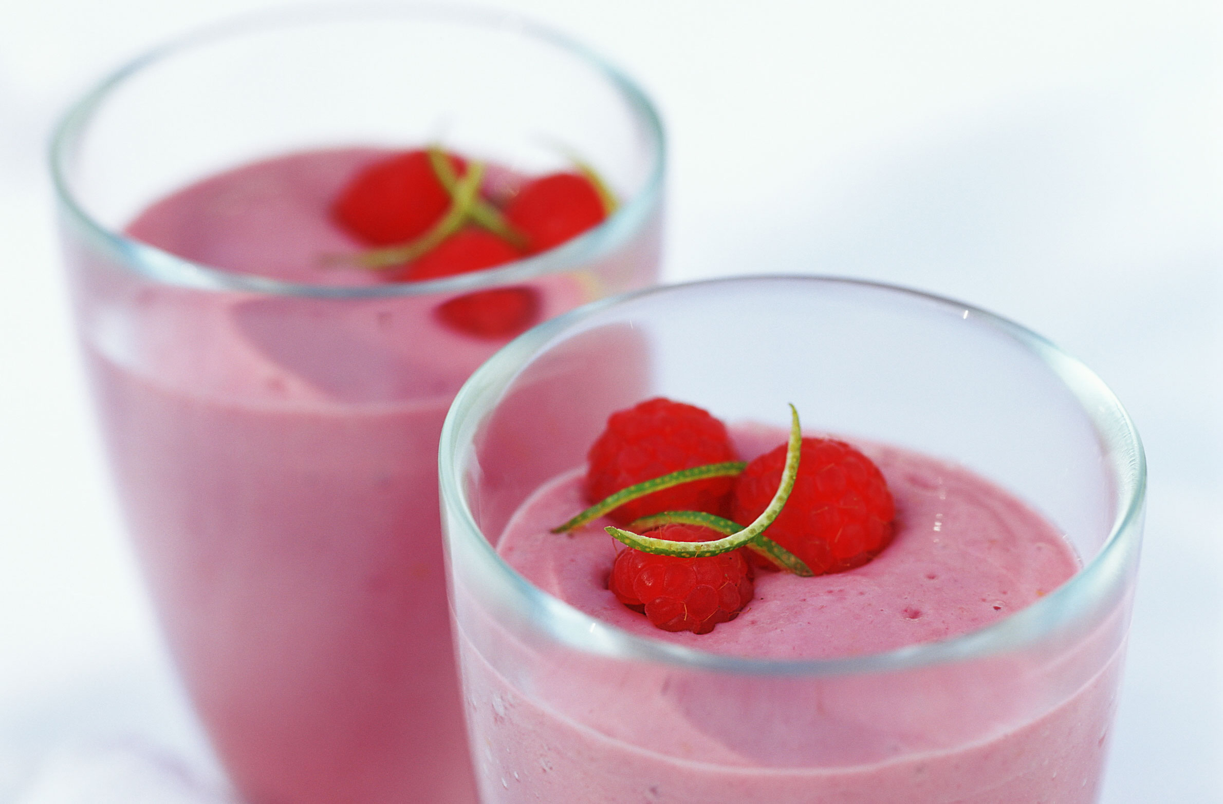 Pomegranate, raspberry and banana smoothie