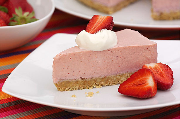Strawberry Yoghurt Mousse Cake