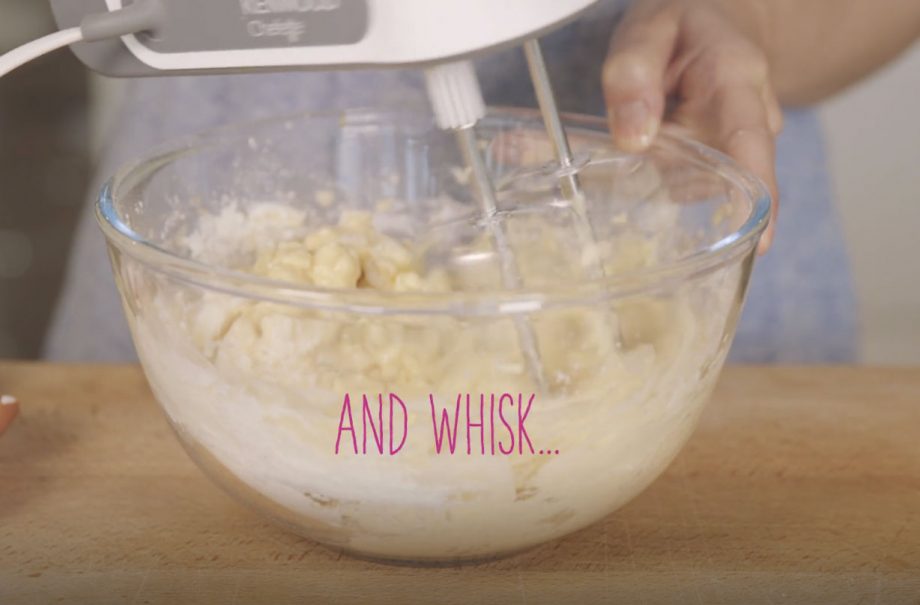 How to make a pinata cake