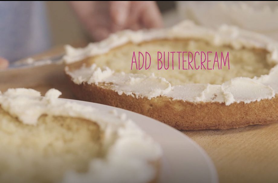 How to make a pinata cake