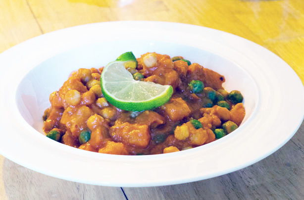 Quick chickpea and sweet potato curry