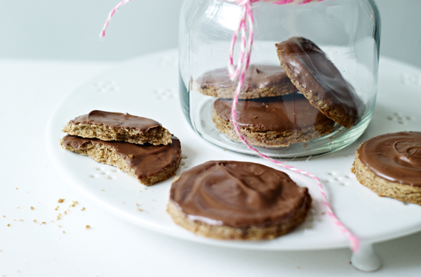 Homemade Chocolate Digestives