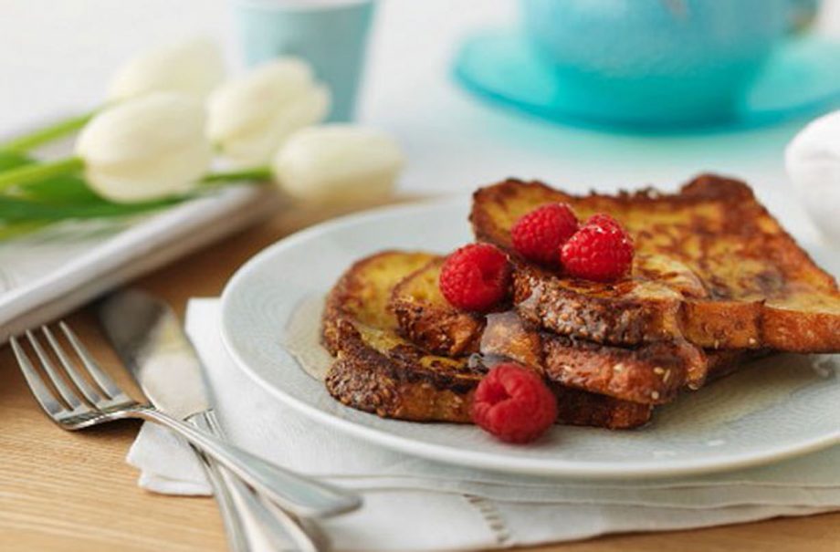 Breakfast in bed ideas: Toast