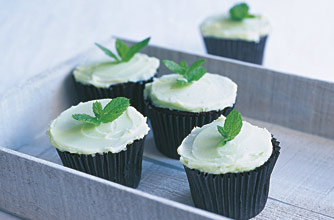 30 wedding cupcakes