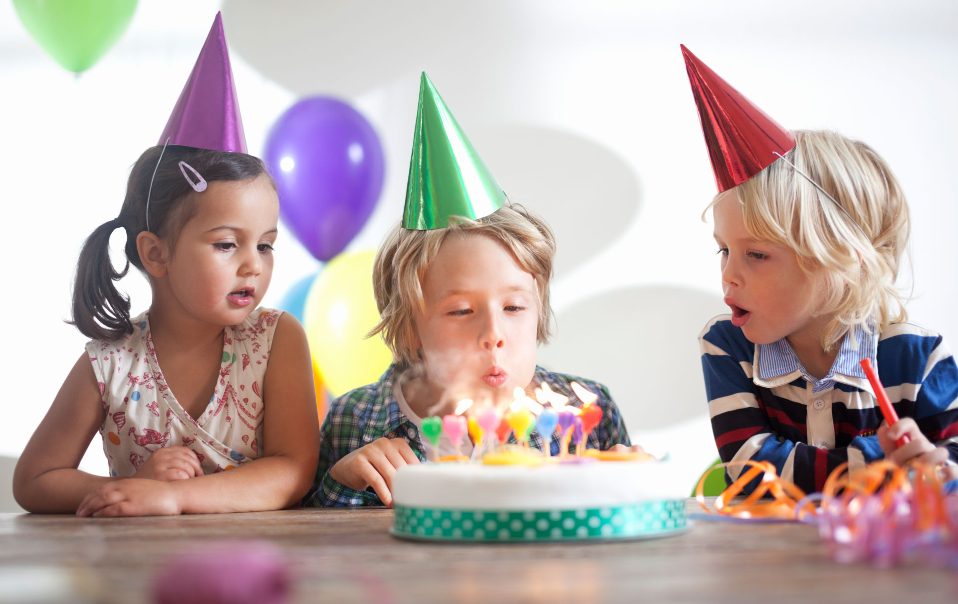 How to throw a cheap kids' party