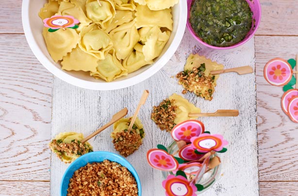 Pesto pasta dippers