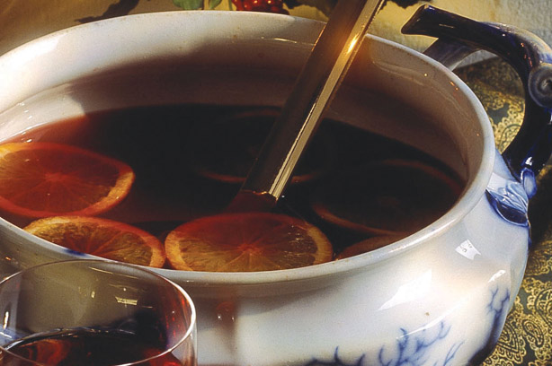 Mulled wine bowl
