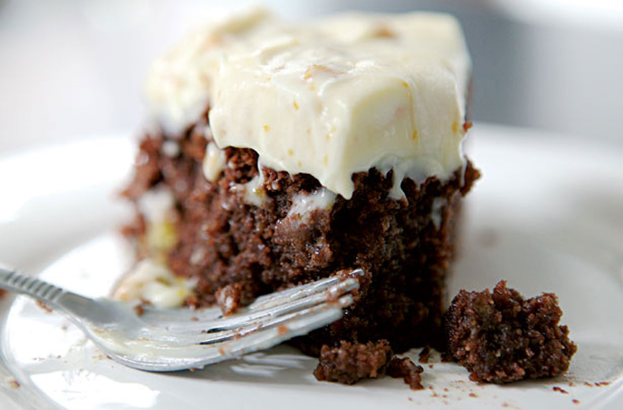 Phil Vickery's fudgy almond cake