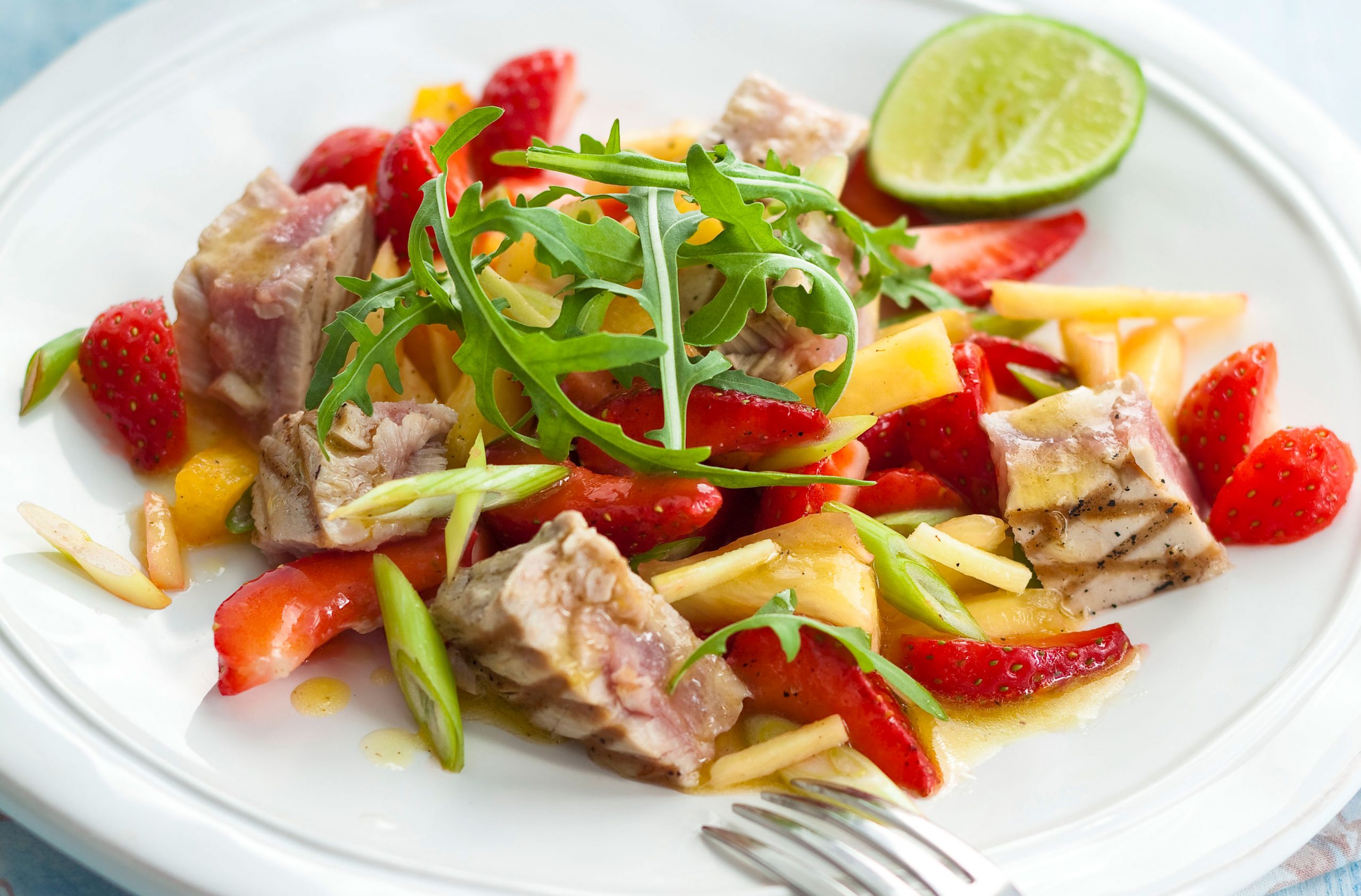 Tuna and strawberry salad