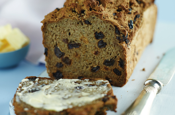 Gluten-free raisin and cinnamon bread