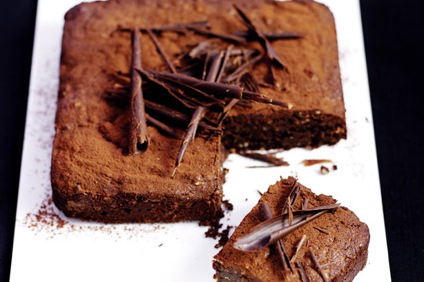 chocolate and hazelnut cake