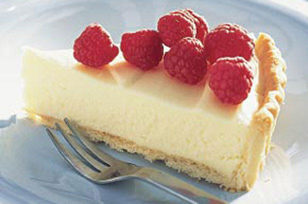 White chocolate and berry tart