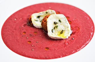 Beetroot soup with cheese croutons recipe