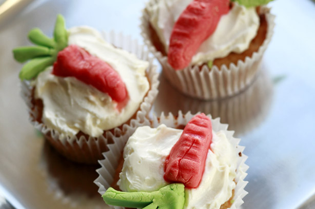 Carrot cake muffin