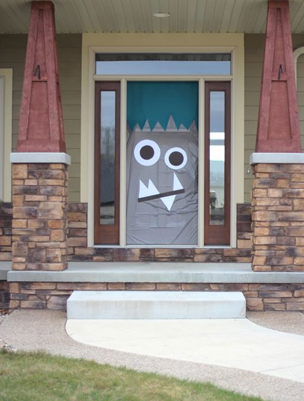 Monster door