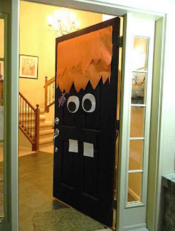 Monster door
